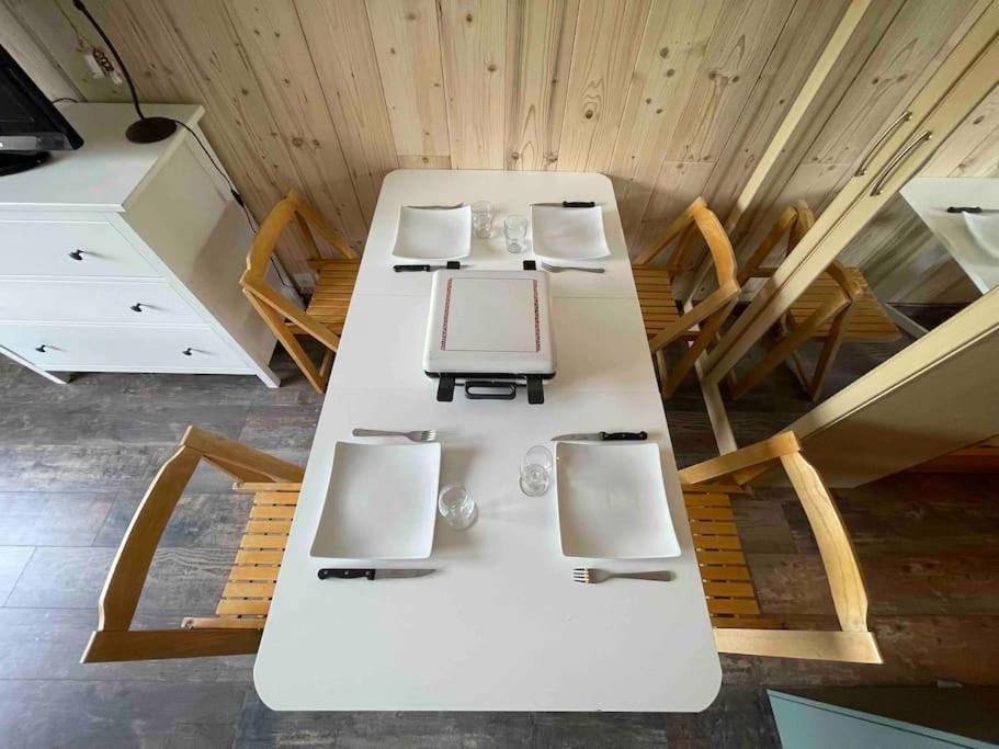 Studio Refait A Neuf Avec Balcon - Famille - Parking Couvert シャンルッス エクステリア 写真