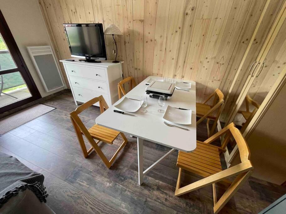 Studio Refait A Neuf Avec Balcon - Famille - Parking Couvert シャンルッス エクステリア 写真